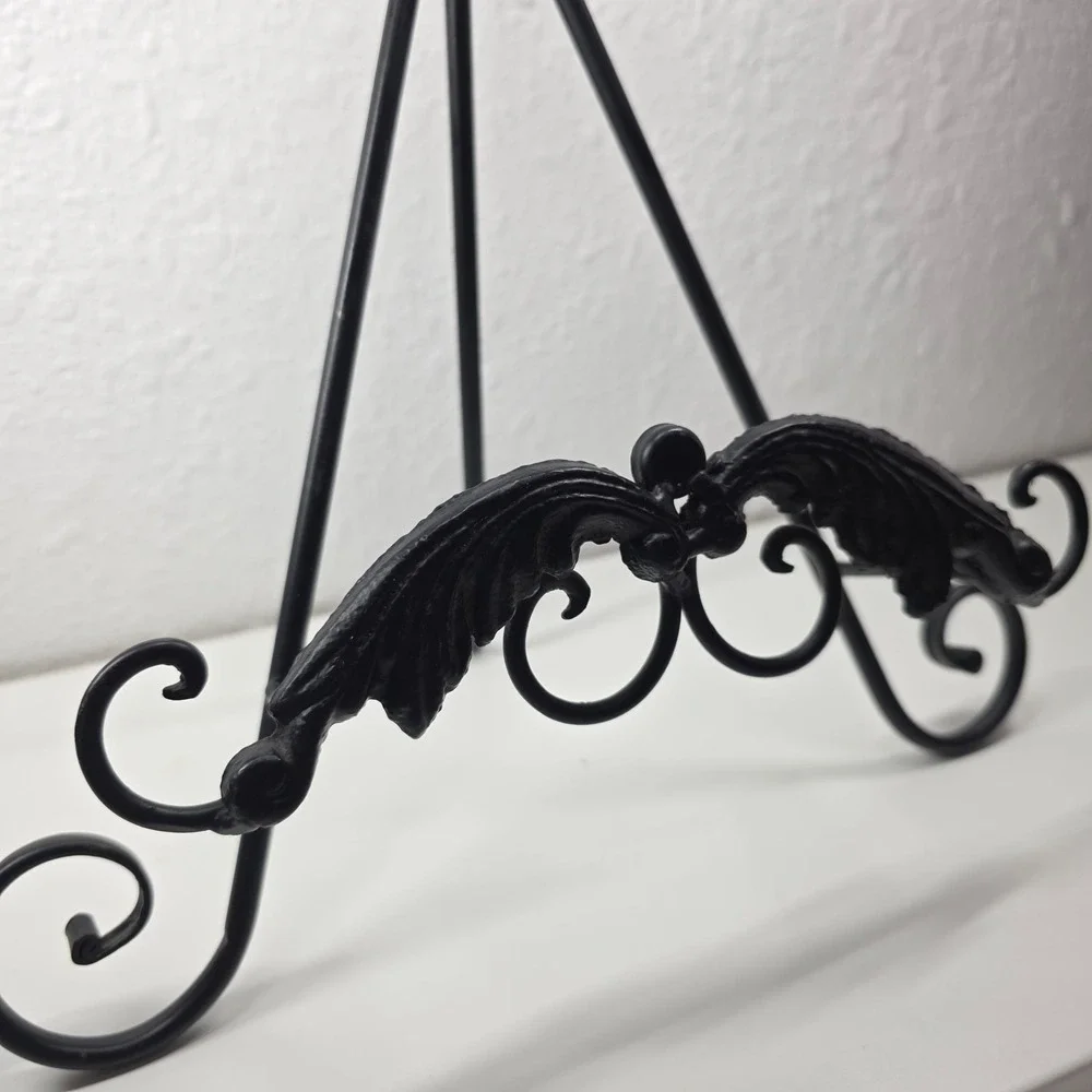 Black Metal Tabletop Easel Decorative Ornate Scrolls Display‎ Stand Art